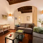 Pitti By Mmega Apartment Florence