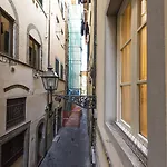 Pitti By Mmega Apartment