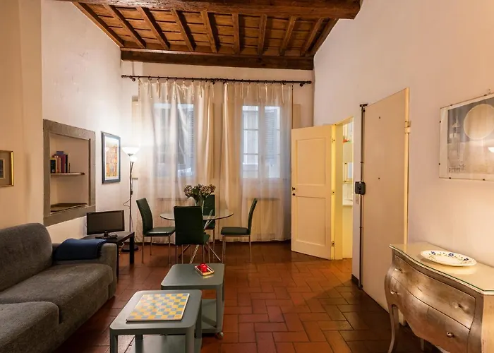 Pitti By Mmega Apartament *